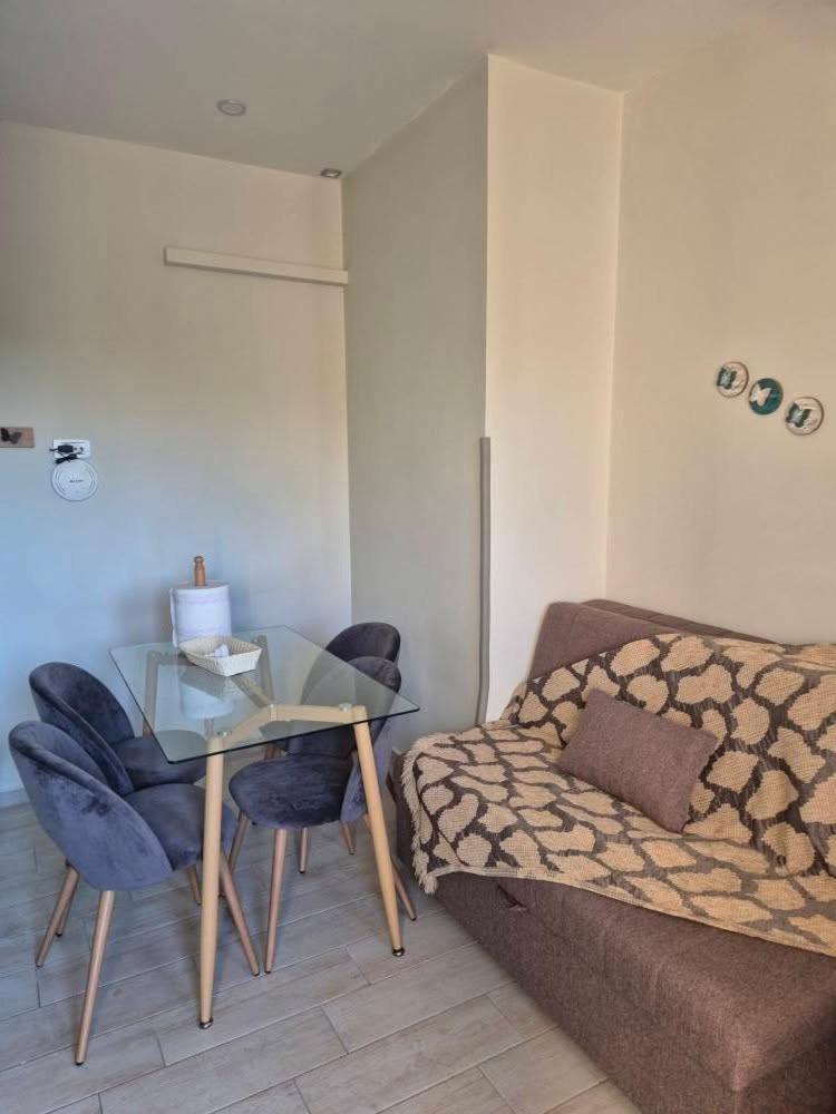 Tzogias Apartments Pan 拉瑟 外观 照片